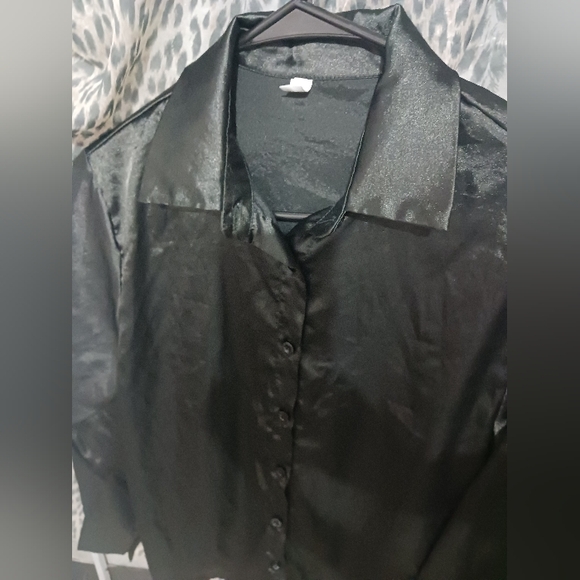 Women Black Silk Buttoned Long Sleeve Shirt - Picture 6 of 8